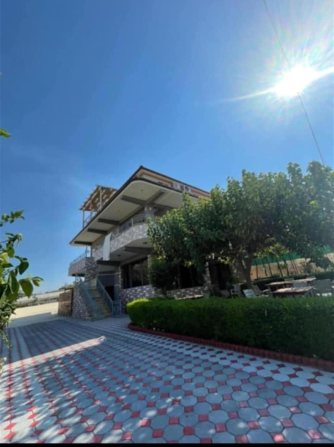 Guest House Ilir Berat Zewnętrze zdjęcie