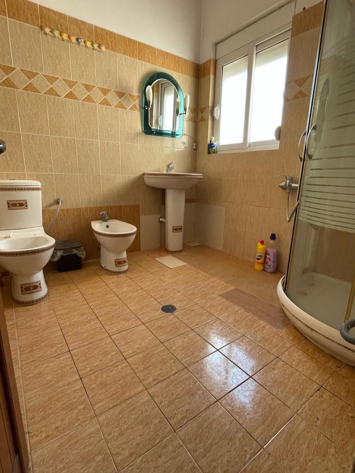 Guest House Ilir Berat Zewnętrze zdjęcie