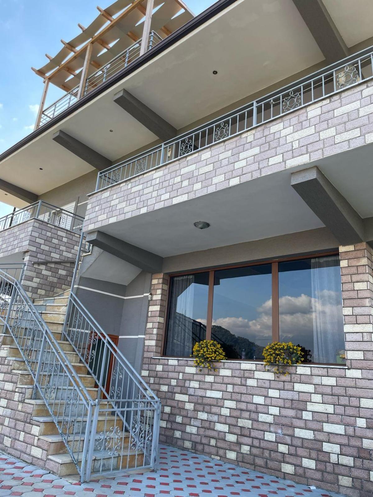 Guest House Ilir Berat Zewnętrze zdjęcie
